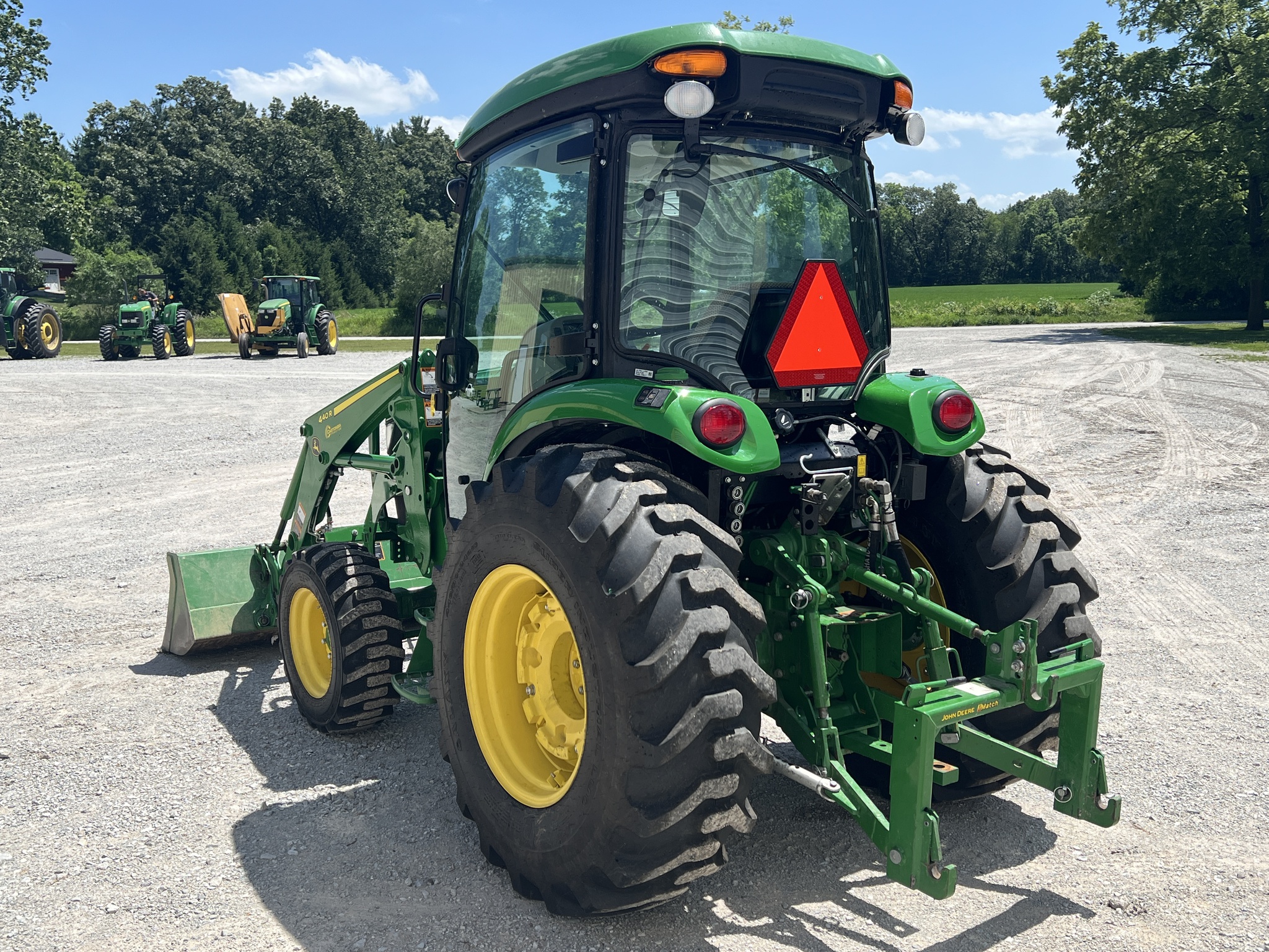 2023 John Deere 4066R Image 5