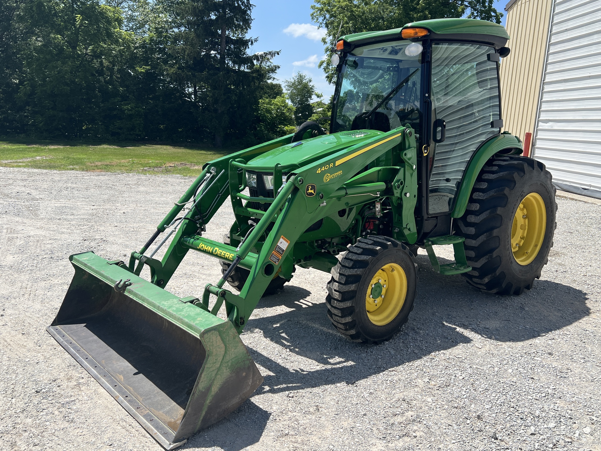 2023 John Deere 4066R Image 7