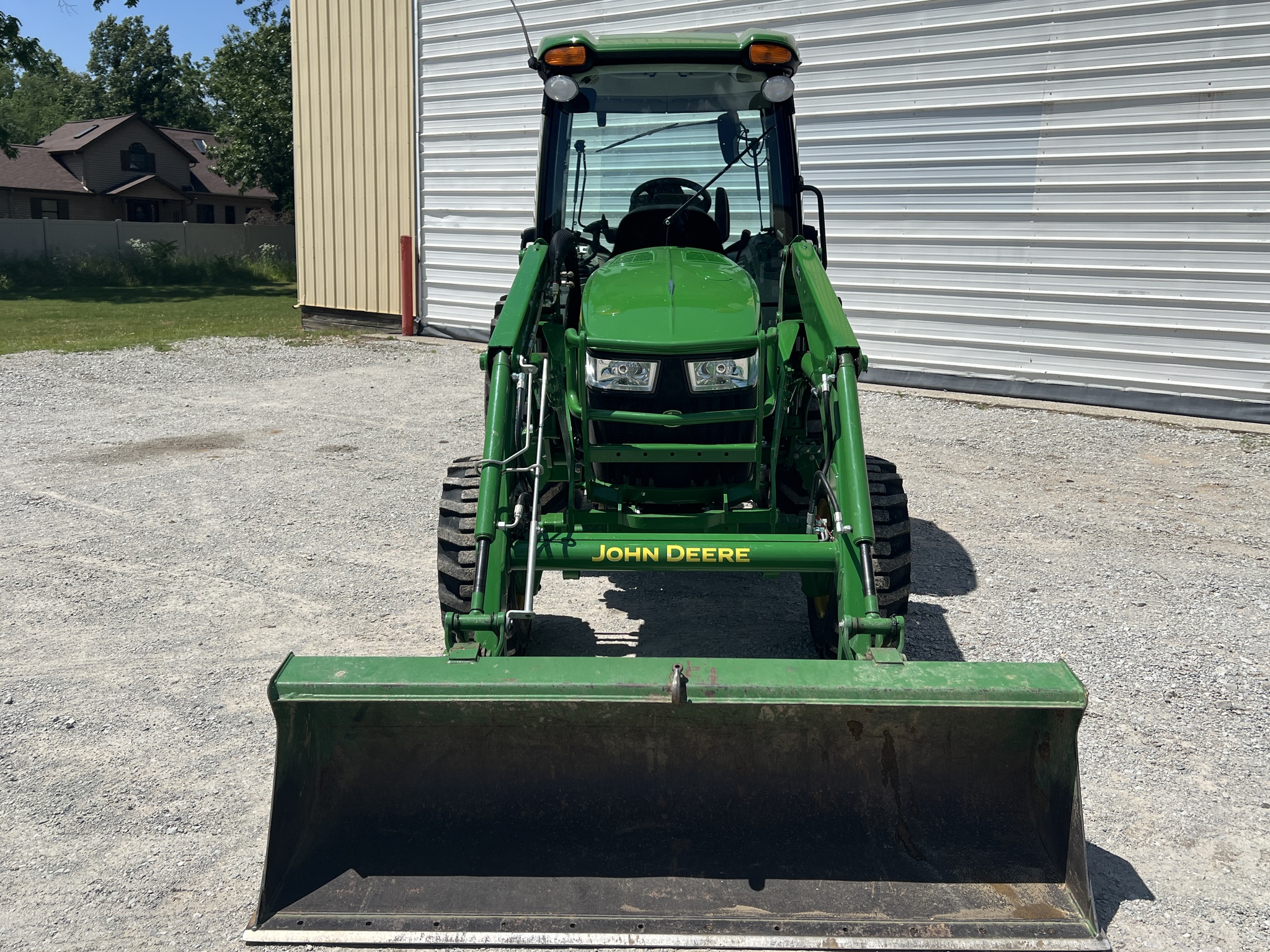 2023 John Deere 4066R Image 8