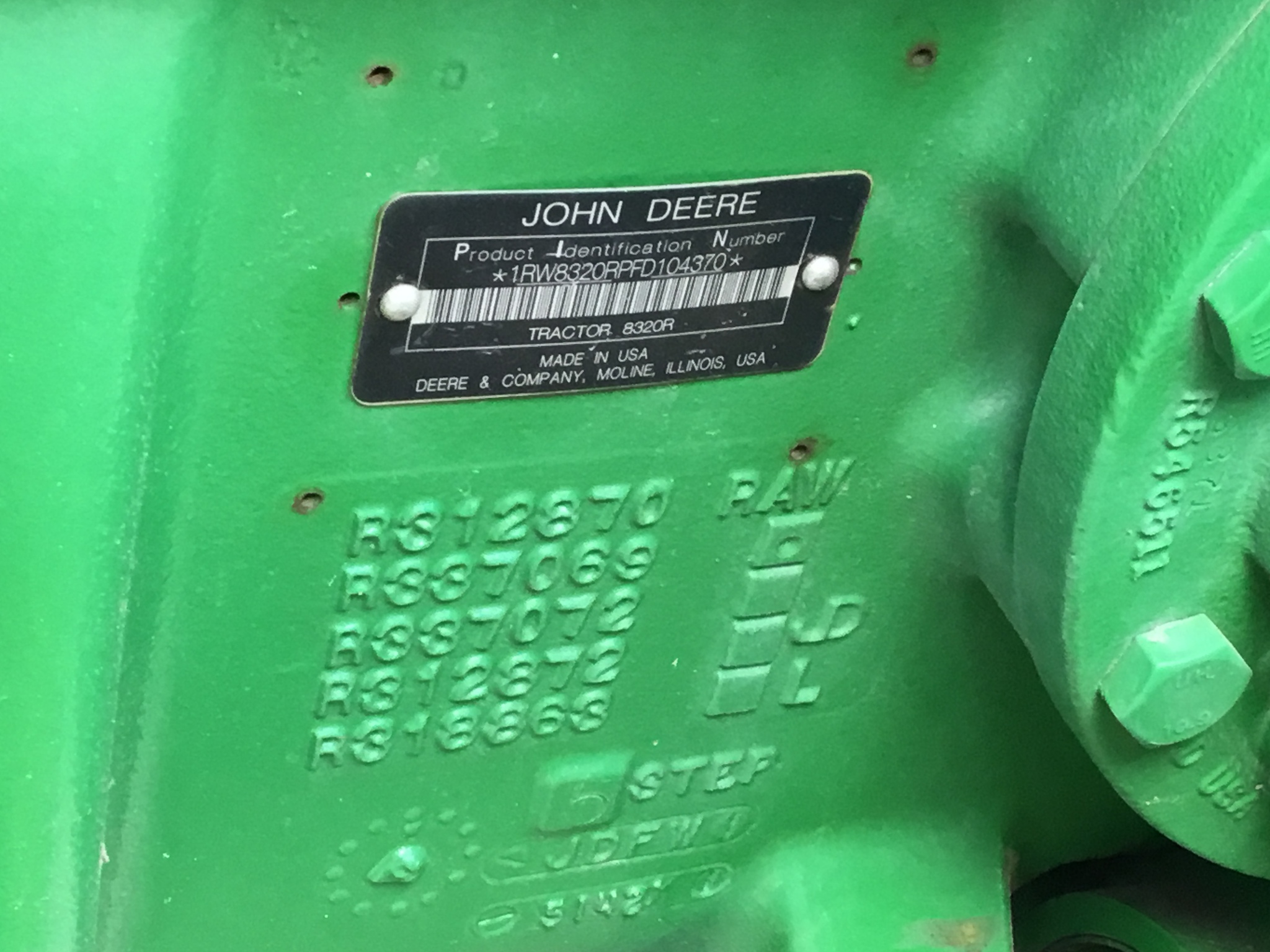 2015 John Deere 8320R Image 22