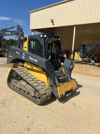 Photo of a 2023 John Deere 333G