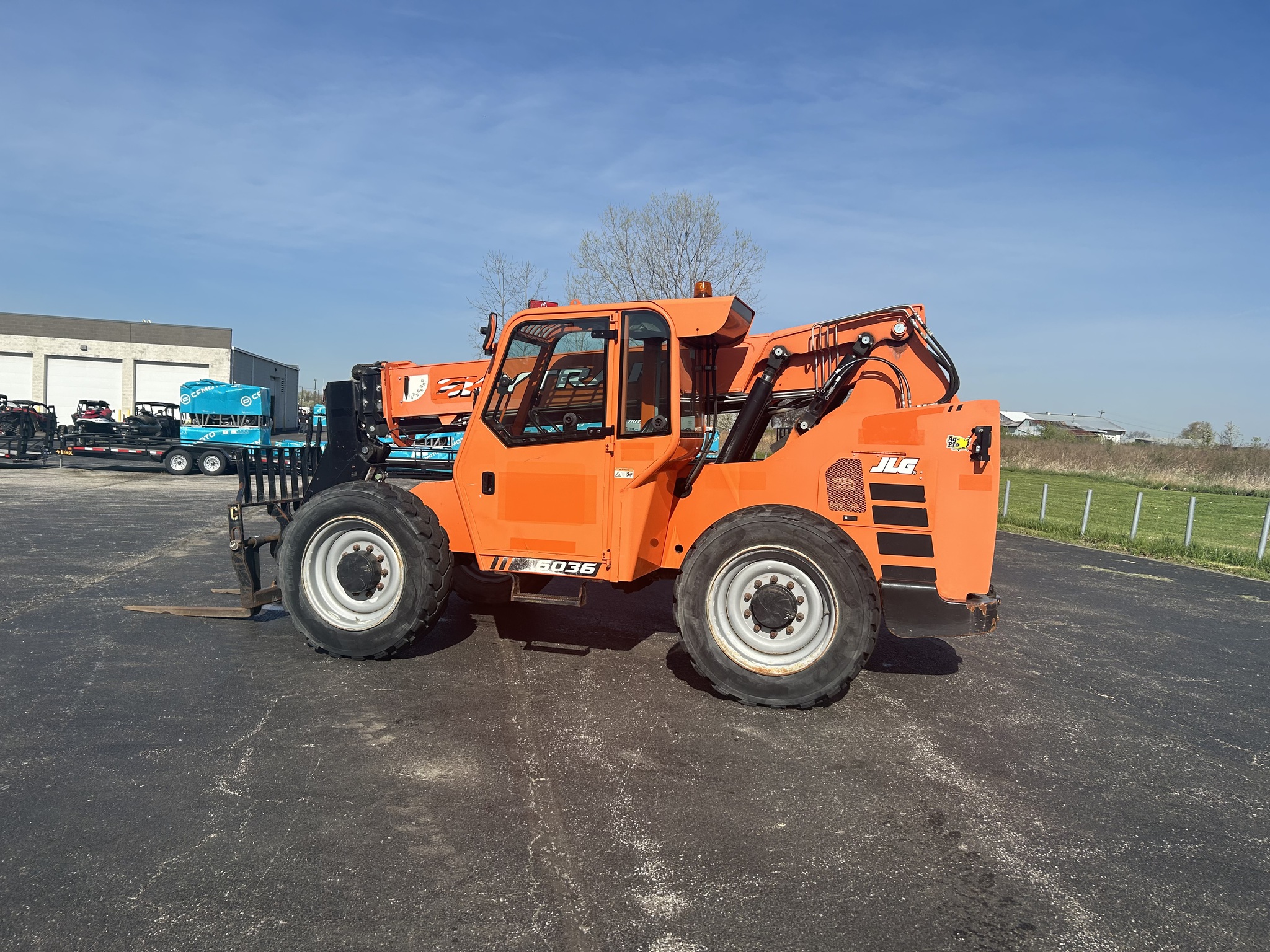 2017 Skytrak 6036 Image 2