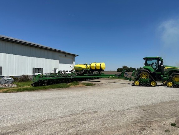 2021 John-Deere 1775NT