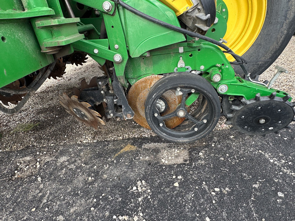 2021 John-Deere 1775NT