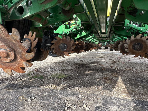 2021 John-Deere 1775NT