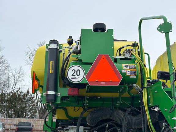 2021 John-Deere 1775NT