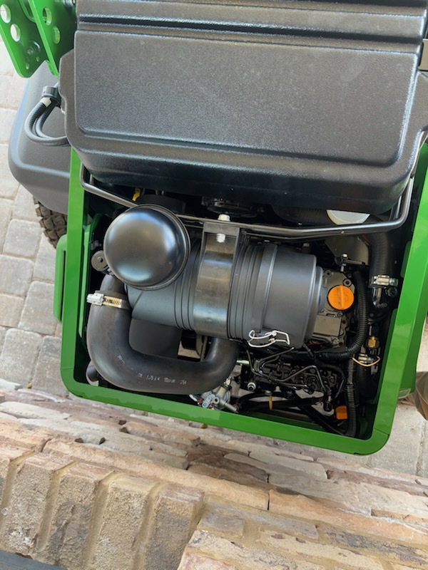 2025 John Deere Z994R Image 5