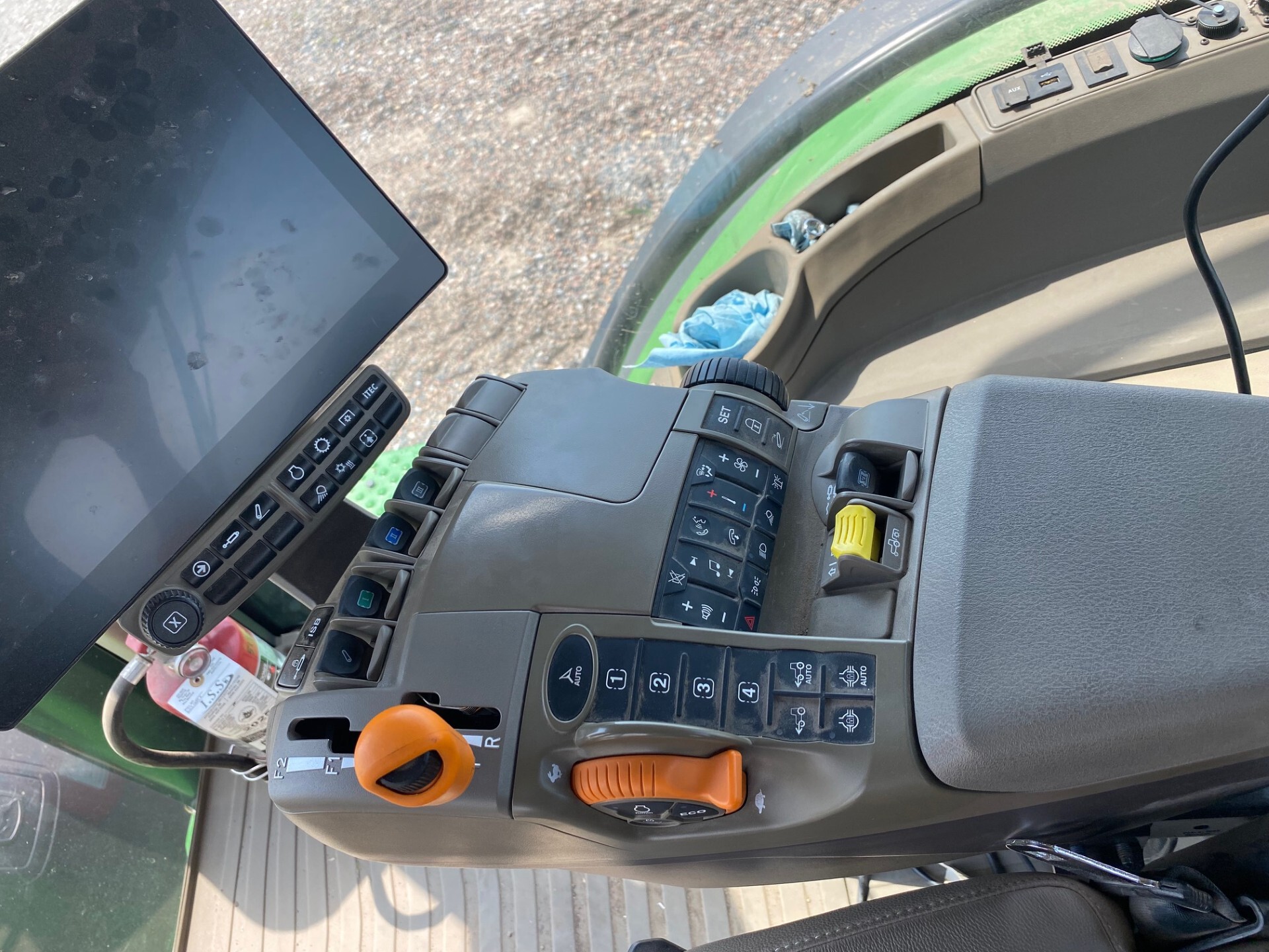 2024 John Deere 8R 280 Image 9
