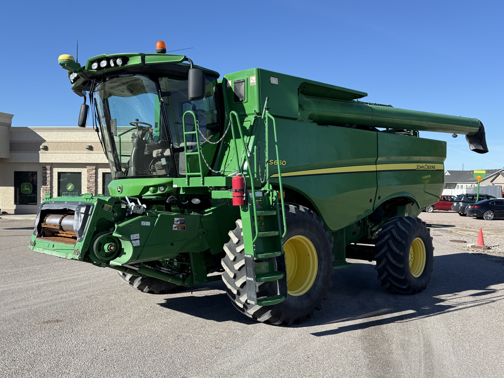 2014 John Deere S660 Image 1