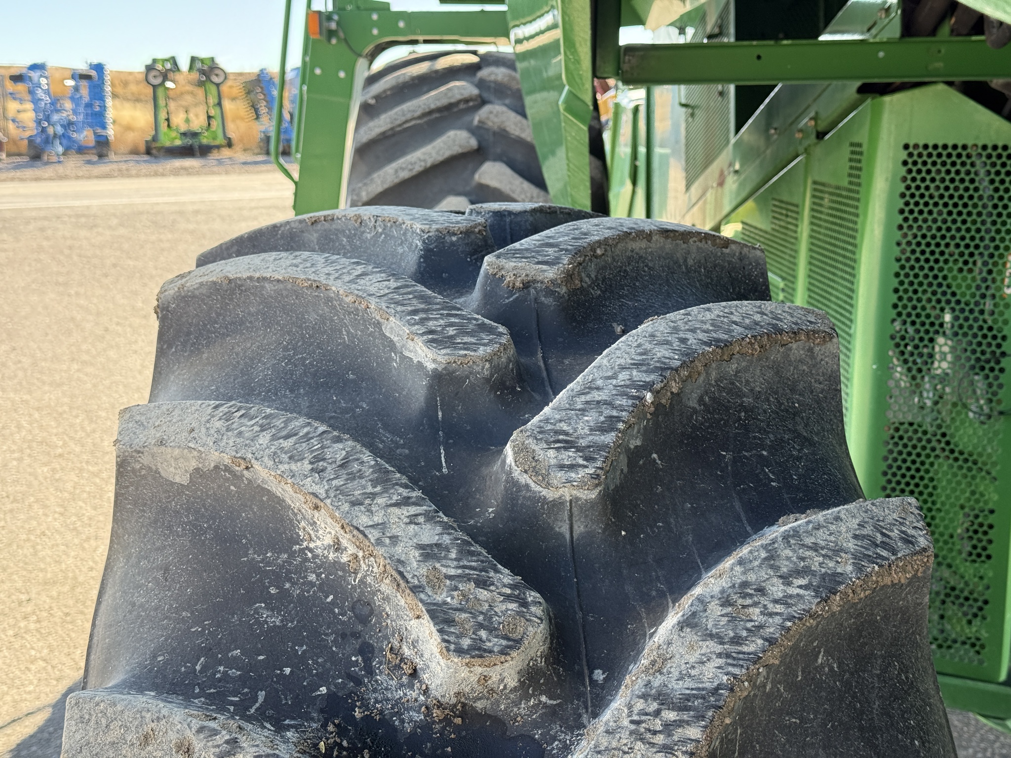 2014 John Deere S660 Image 28