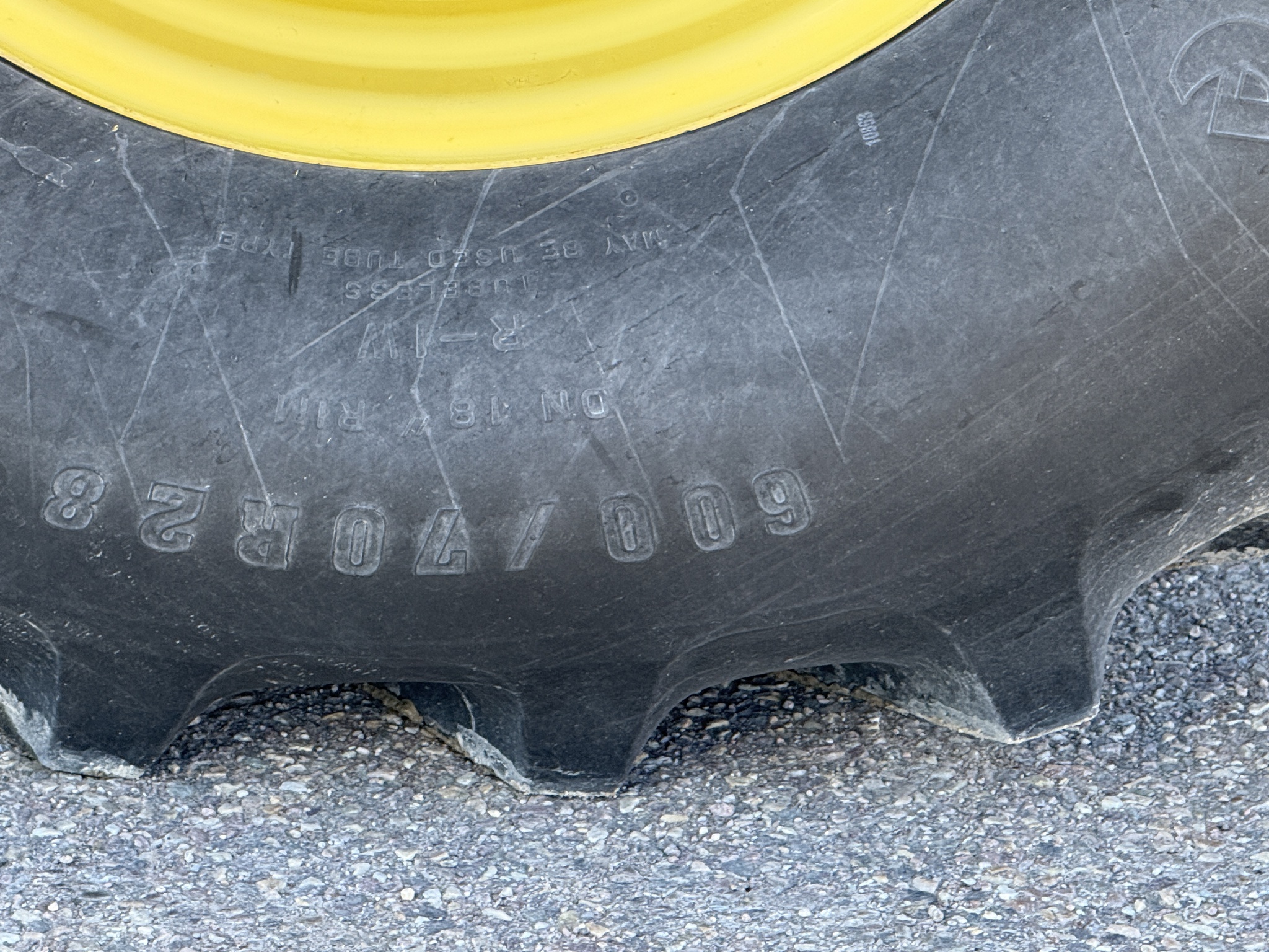 2014 John Deere S660 Image 24