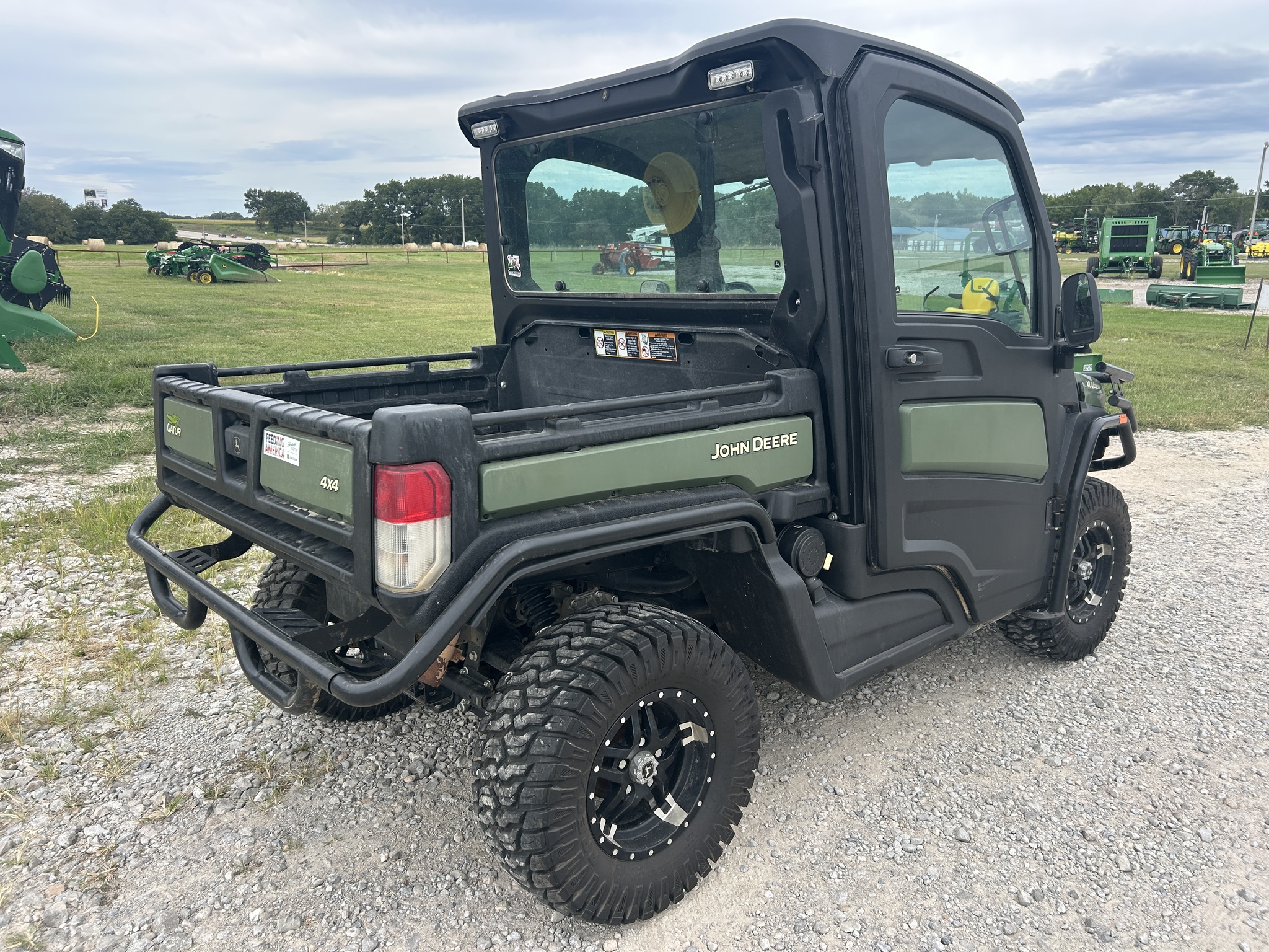 2023 John Deere XUV 835M at Heritage Tractor in Rogersville, MO