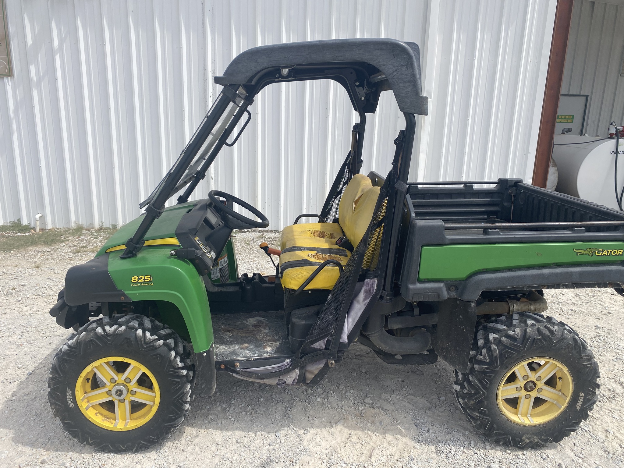  2017 John Deere XUV 825i at Heritage Tractor in Harrison, AR