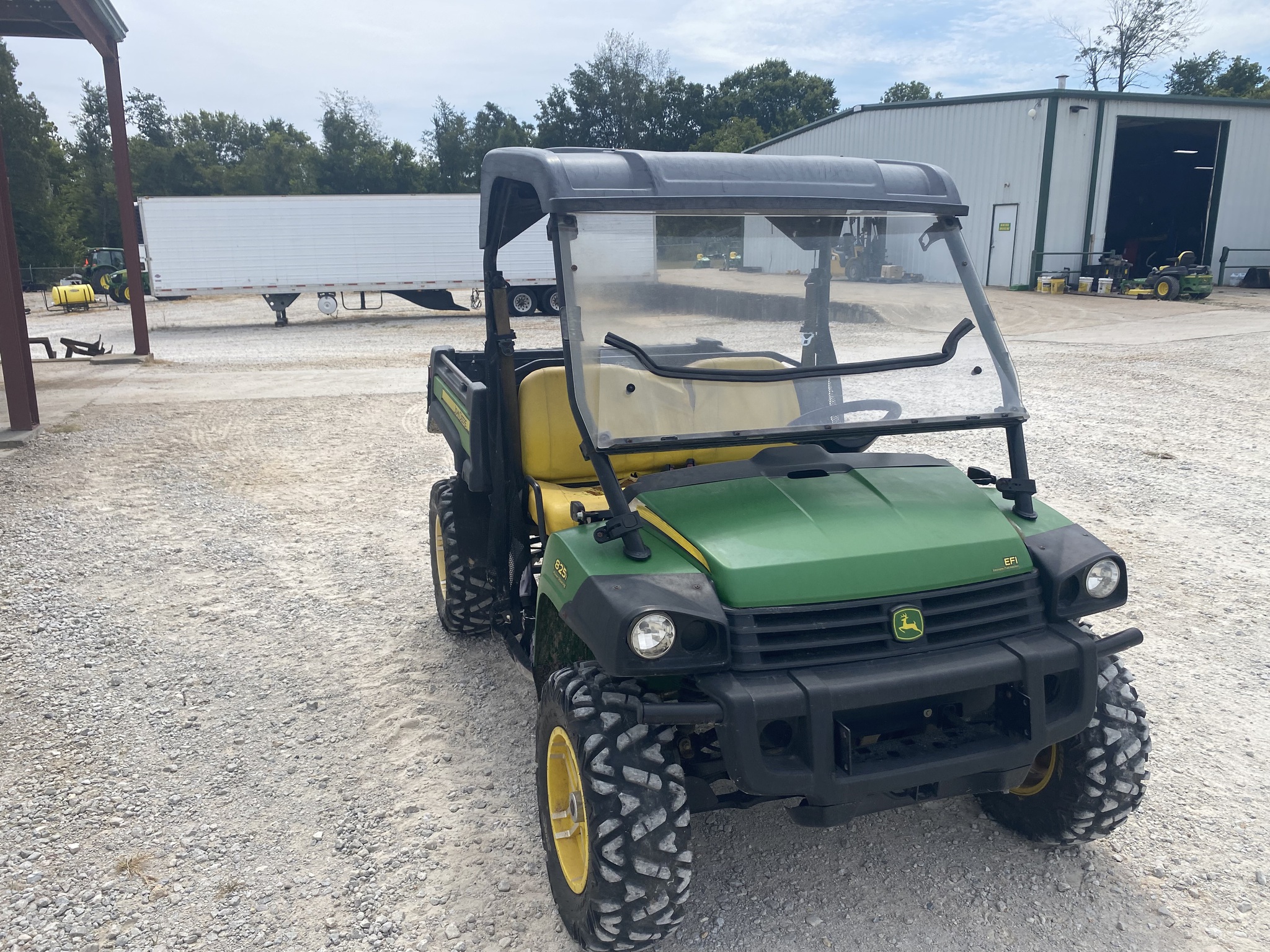 2017 John Deere XUV 825i at Heritage Tractor in Harrison, AR