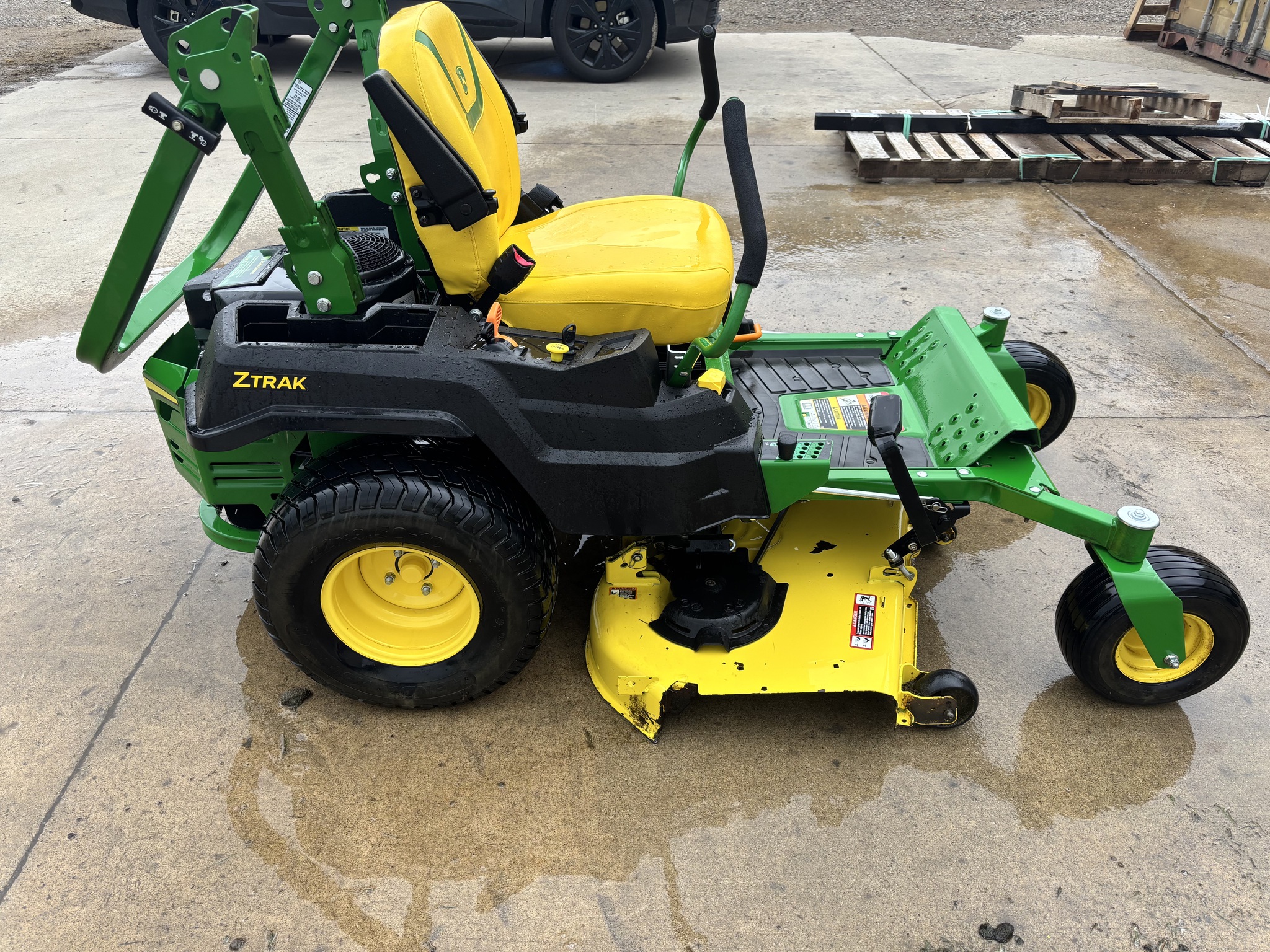 2021 John Deere Z530M Image 7