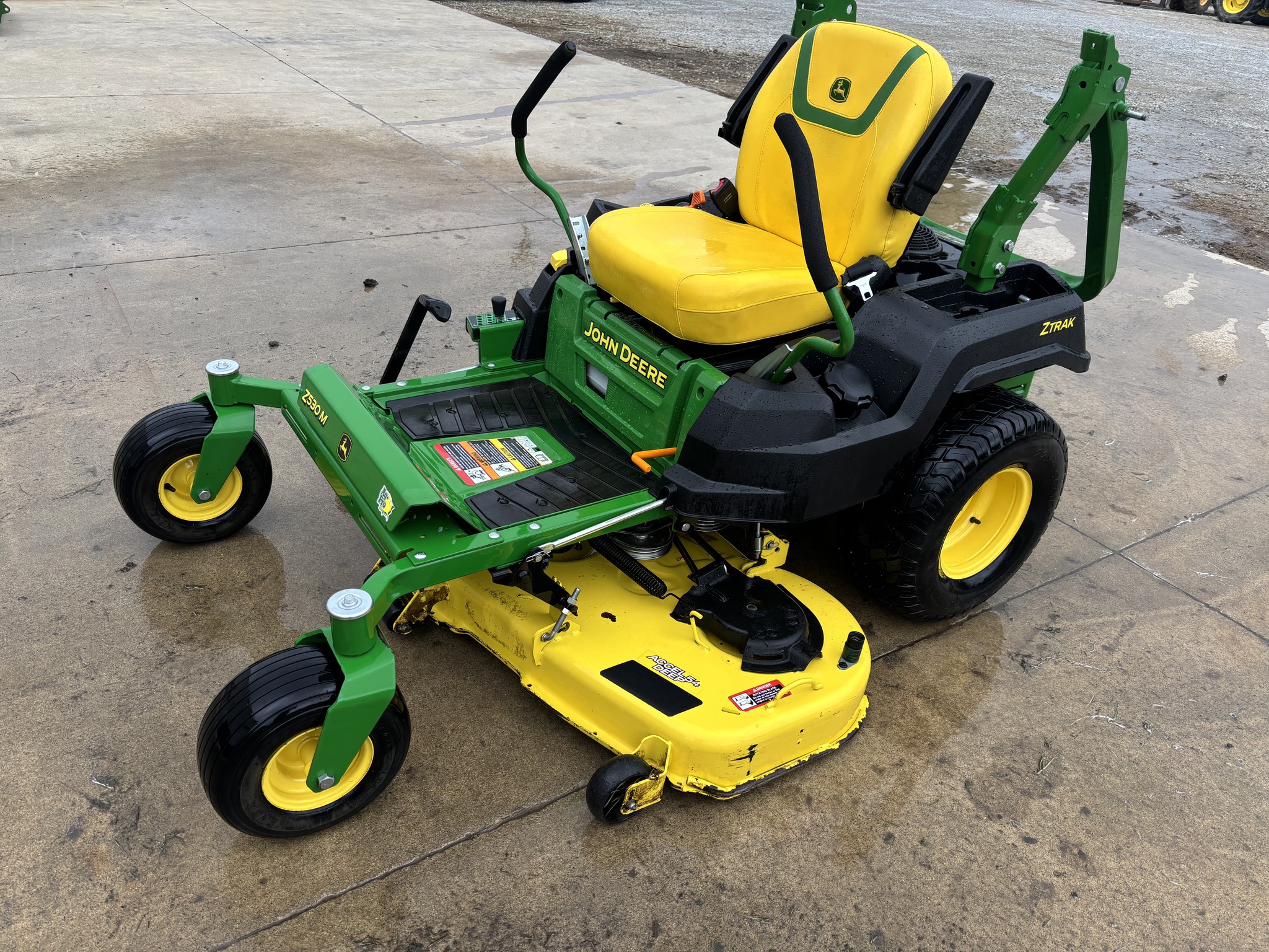 2021 John Deere Z530M Image 1