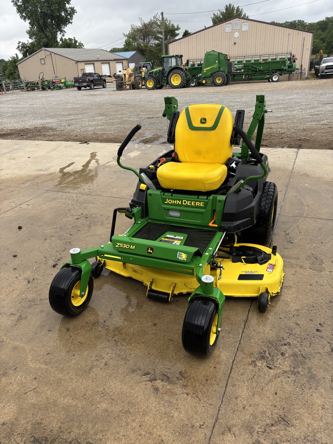 2021 John Deere Z530M Image 2