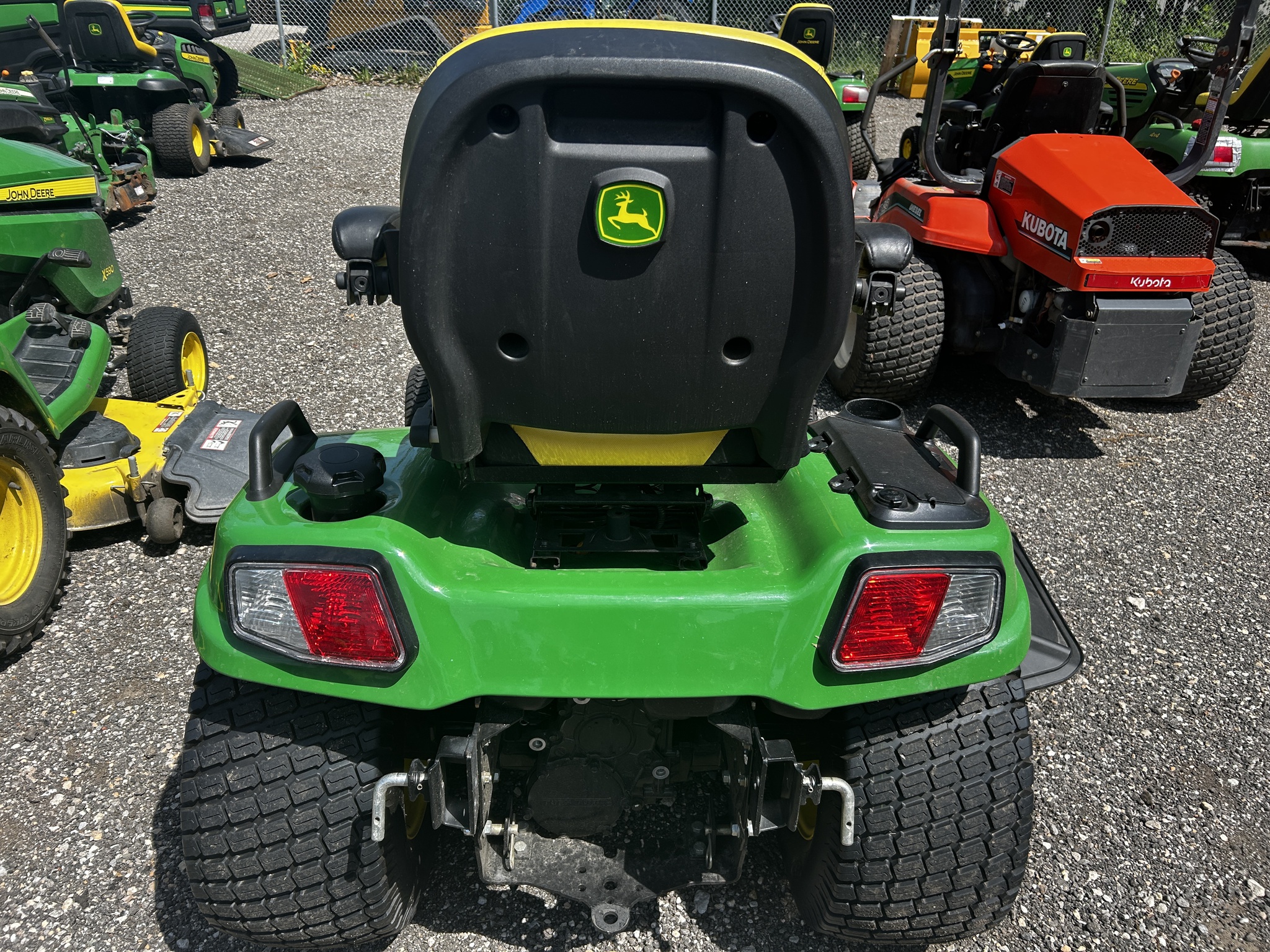 2022 John Deere X730 Image 4