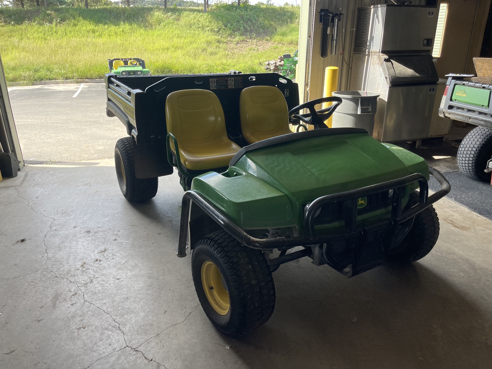 2021 John Deere Tx Turf Image 5
