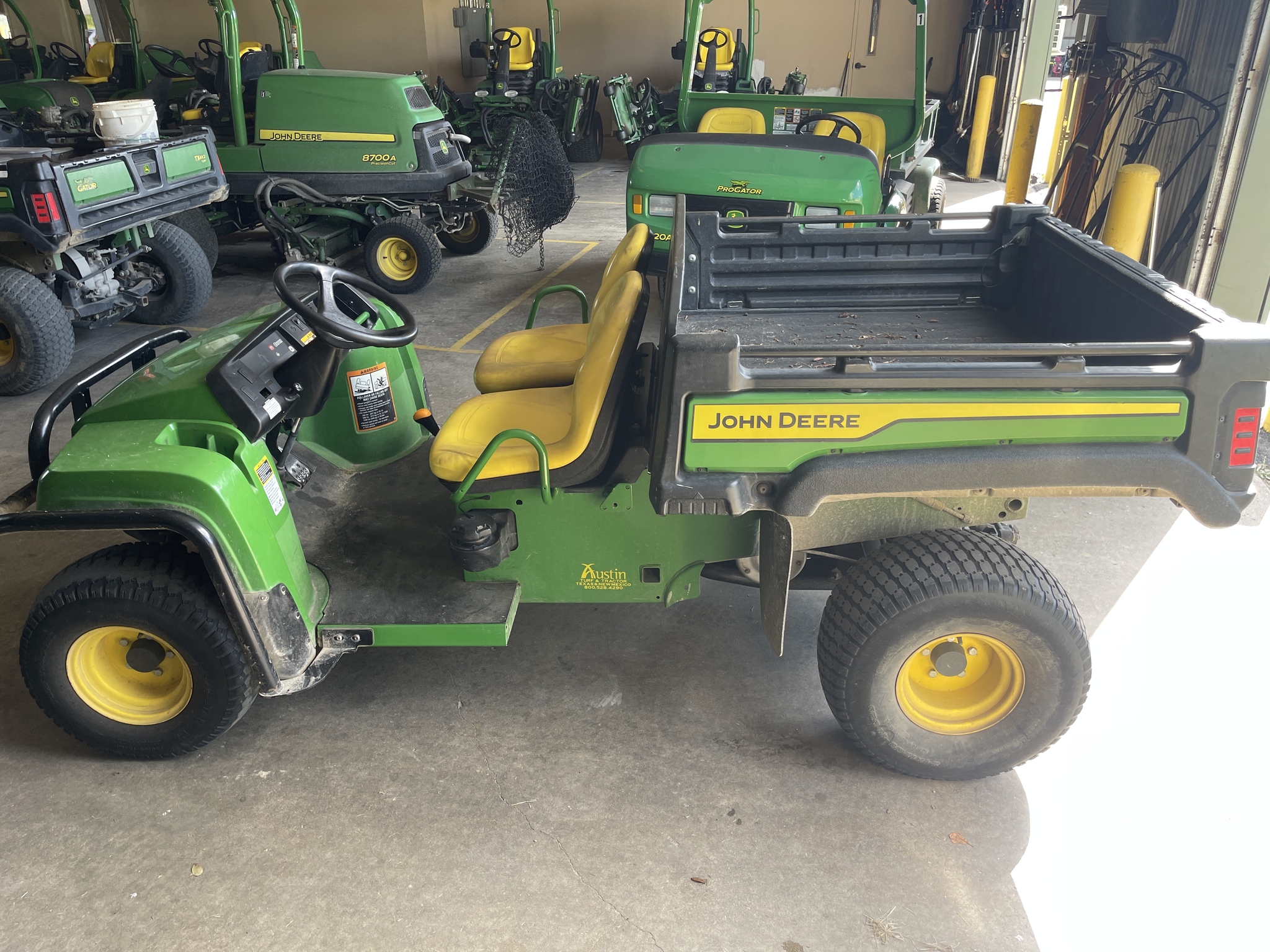 2021 John Deere Tx Turf Image 1