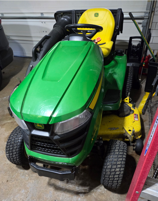 2021 John Deere X394 Image 1