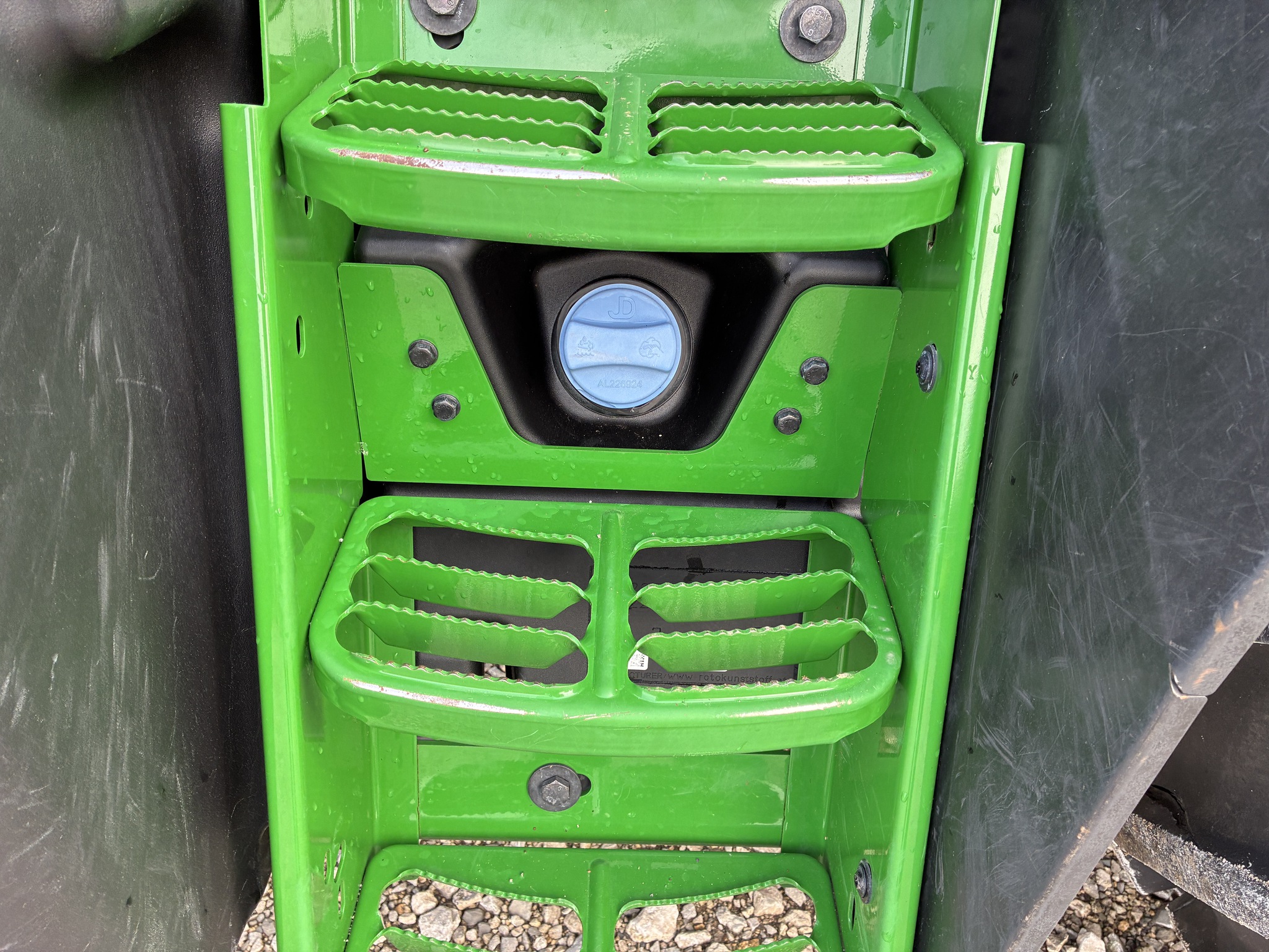 2022 John Deere 6120M Image 12