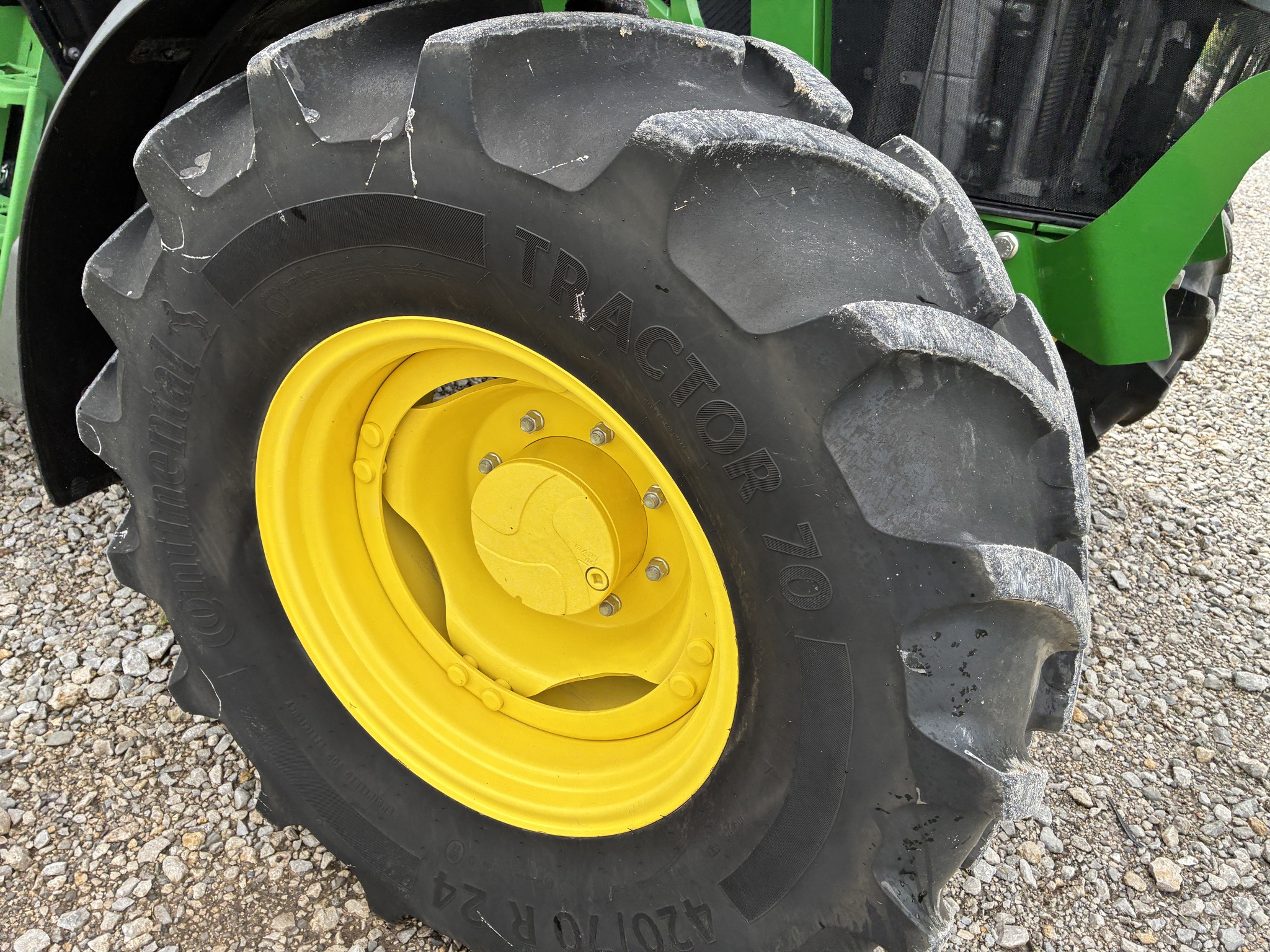 2022 John Deere 6120M Image 24