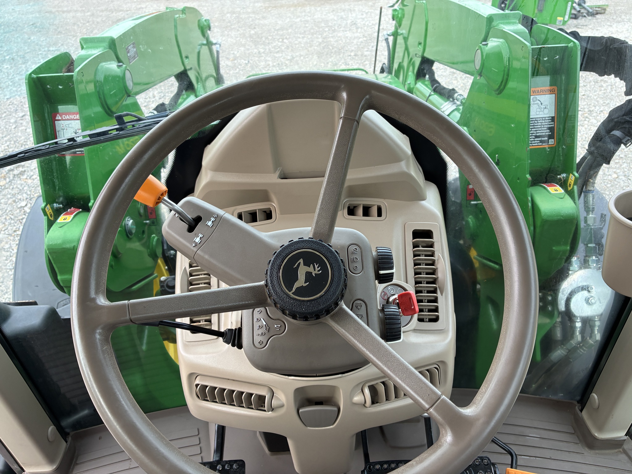 2022 John Deere 6120M Image 33