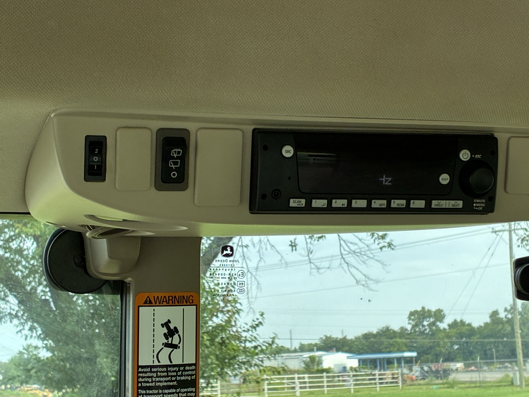 2022 John Deere 6120M Image 46