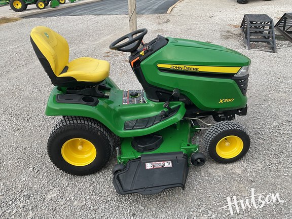 Photo of 2023 John Deere X380