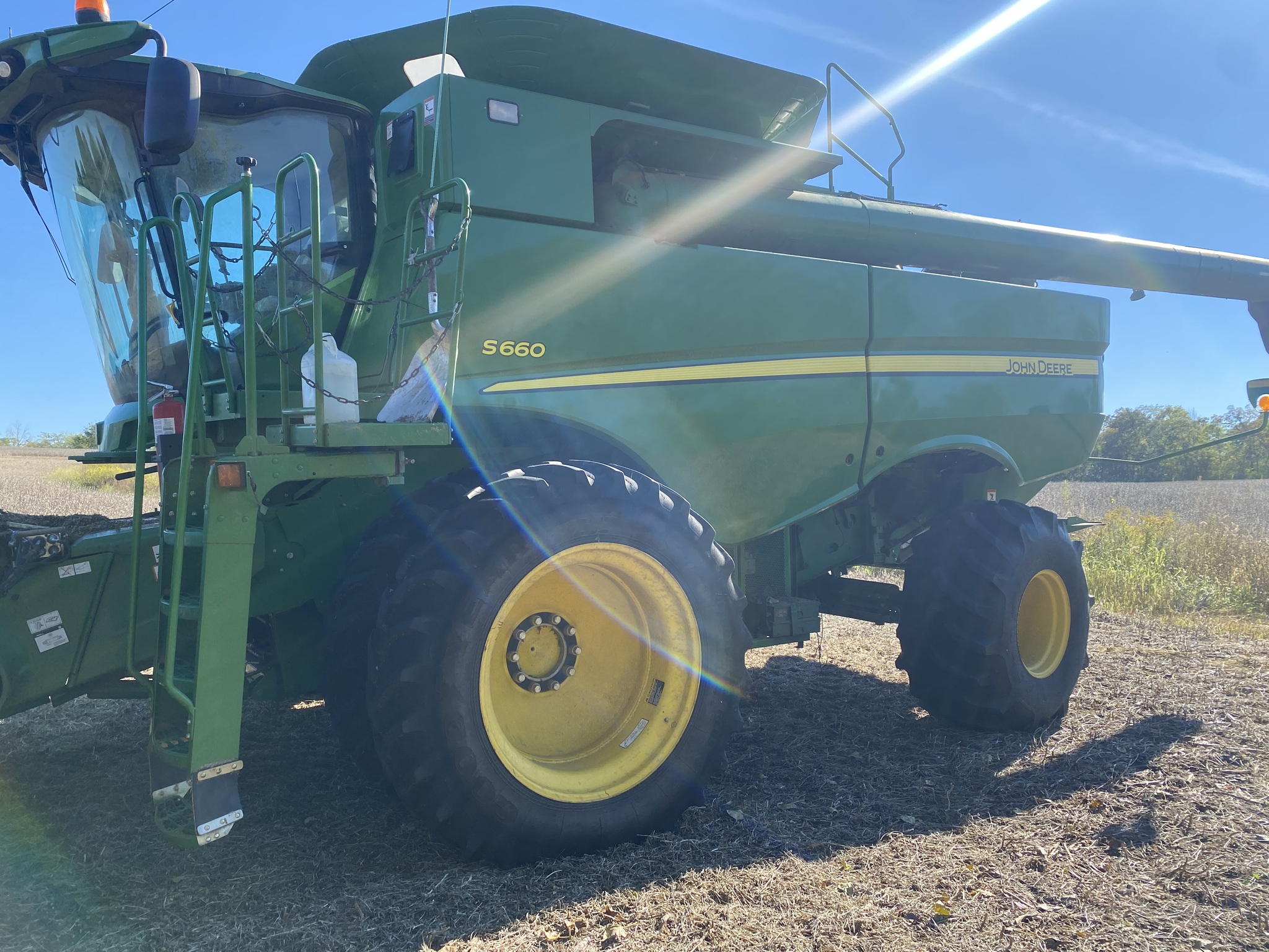 2013 John Deere S660 Image 16