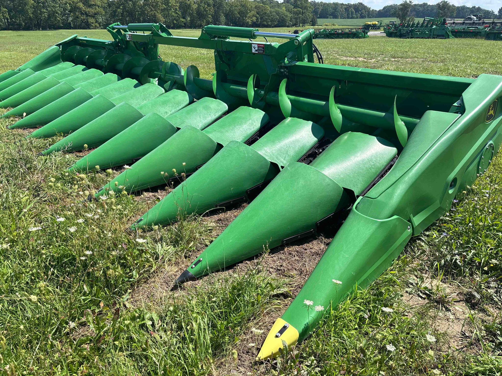 Used 2025 John Deere CF 12 Corn and Row Crop headers at Koenig Equipment in Anna, OH - PhotoXL0
