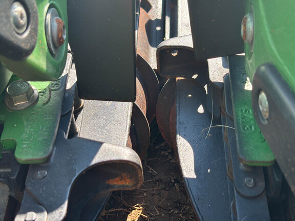 Used 2025 John Deere CF 12 Corn and Row Crop headers at Koenig Equipment in Anna, OH - Photo15