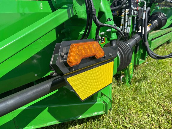 Used 2025 John Deere CF 12 Corn and Row Crop headers at Koenig Equipment in Anna, OH - Photo17