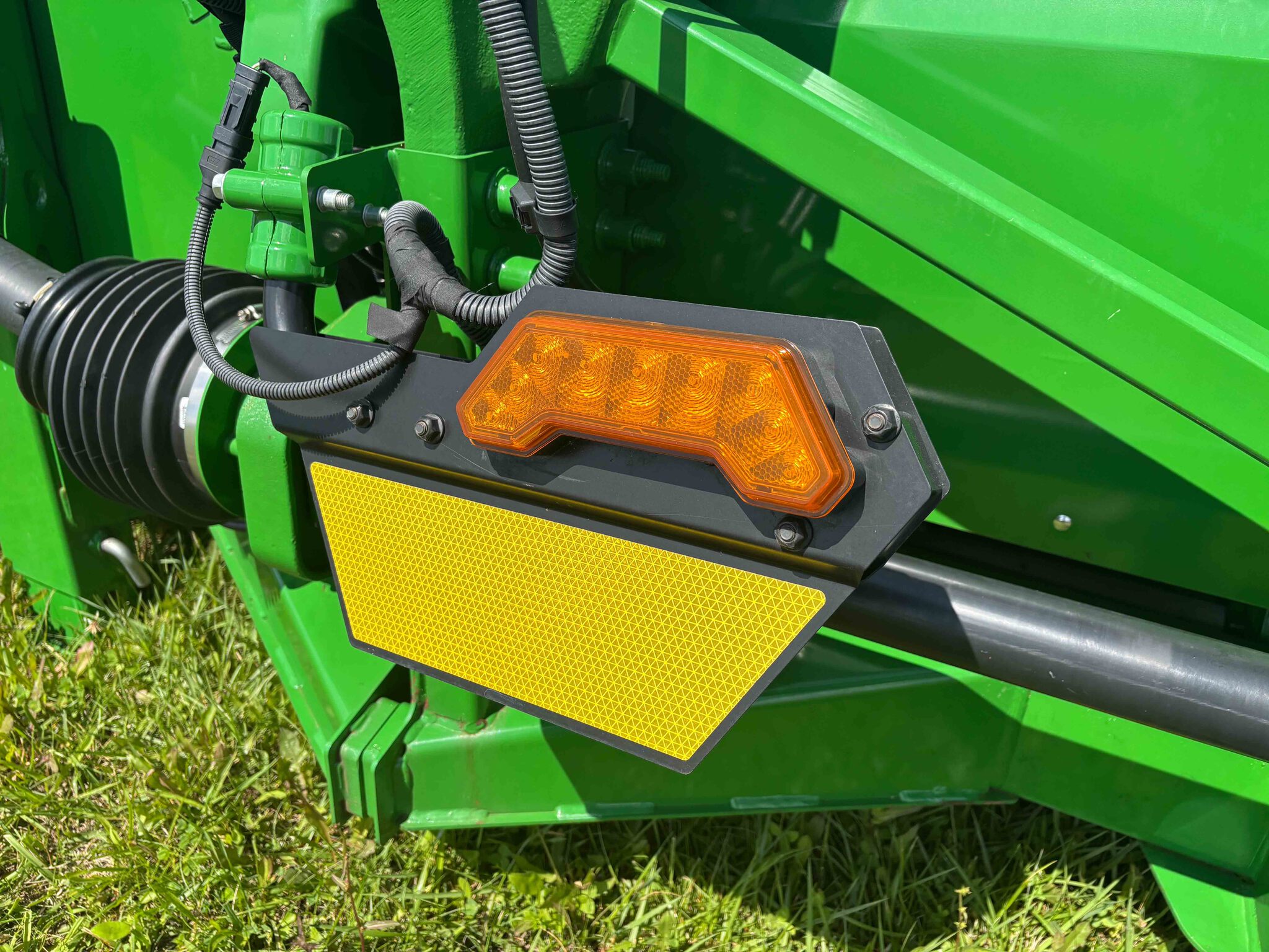 Used 2025 John Deere CF 12 Corn and Row Crop headers at Koenig Equipment in Anna, OH - PhotoXL18