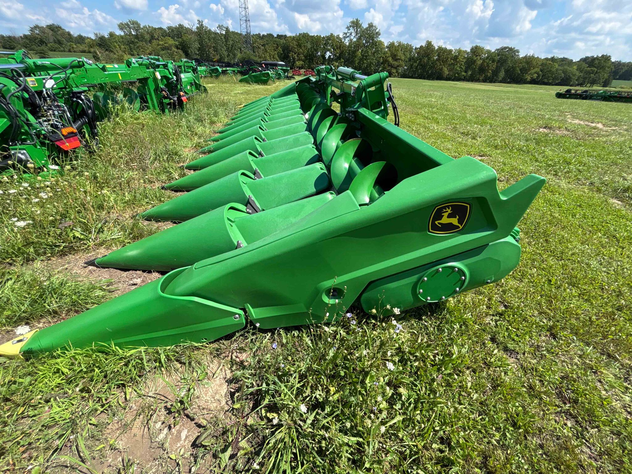 Used 2025 John Deere CF 12 Corn and Row Crop headers at Koenig Equipment in Anna, OH - PhotoXL1