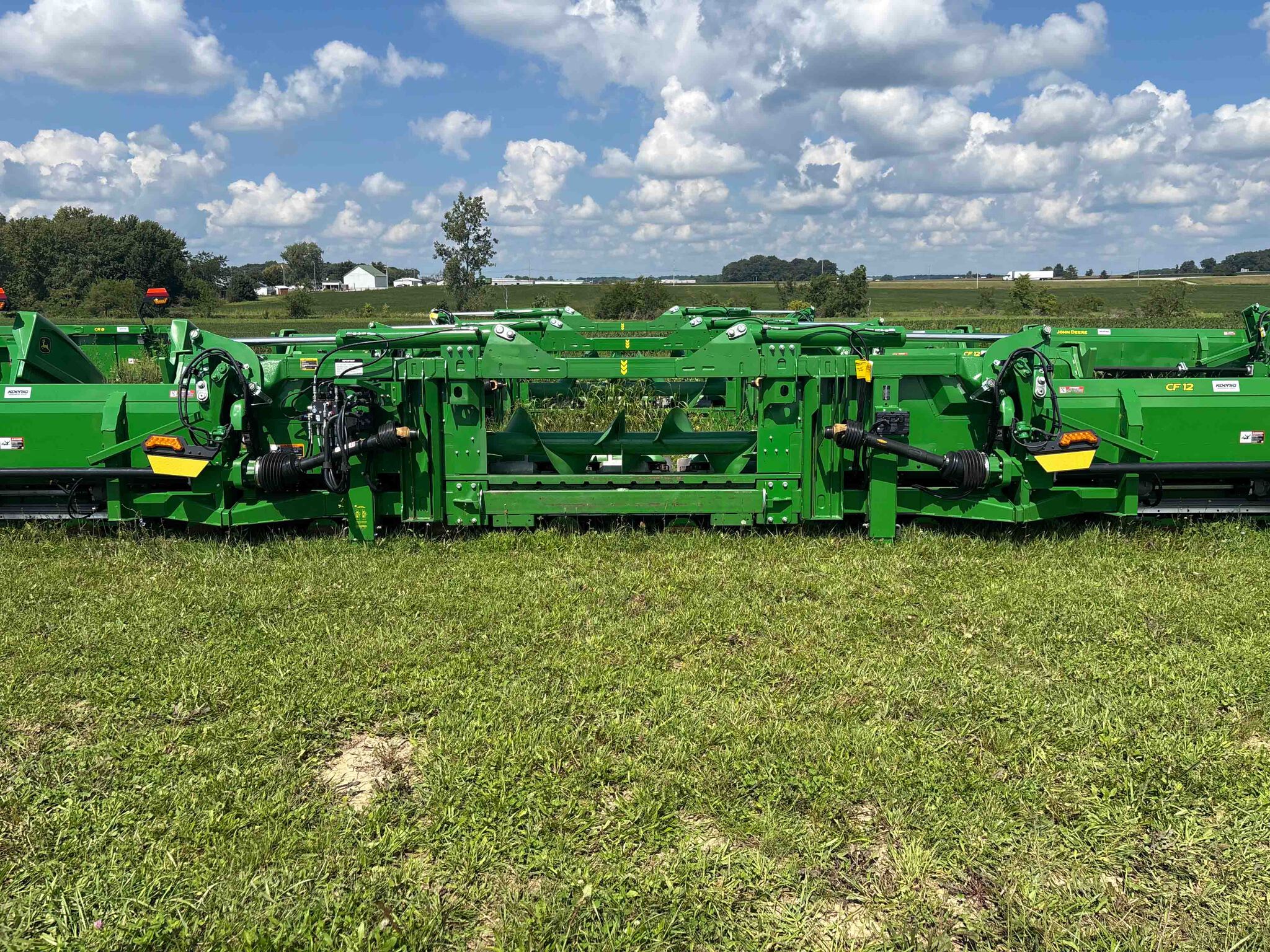 Used 2025 John Deere CF 12 Corn and Row Crop headers at Koenig Equipment in Anna, OH - PhotoXL3