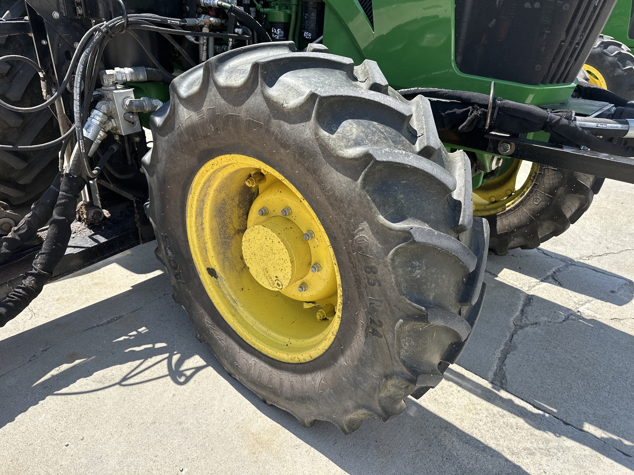 2023 John Deere 6120E Image 12