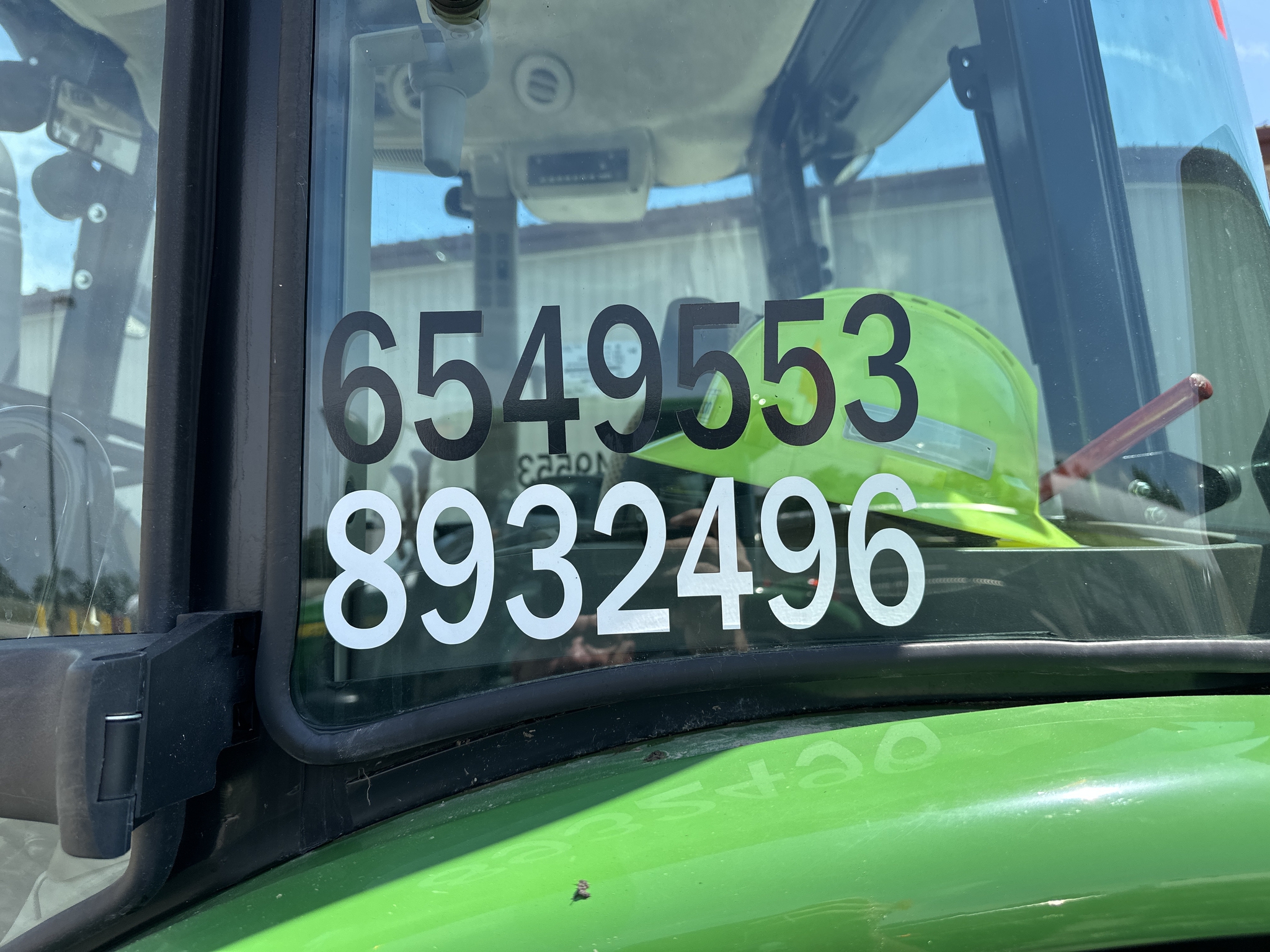 2023 John Deere 6120E Image 28