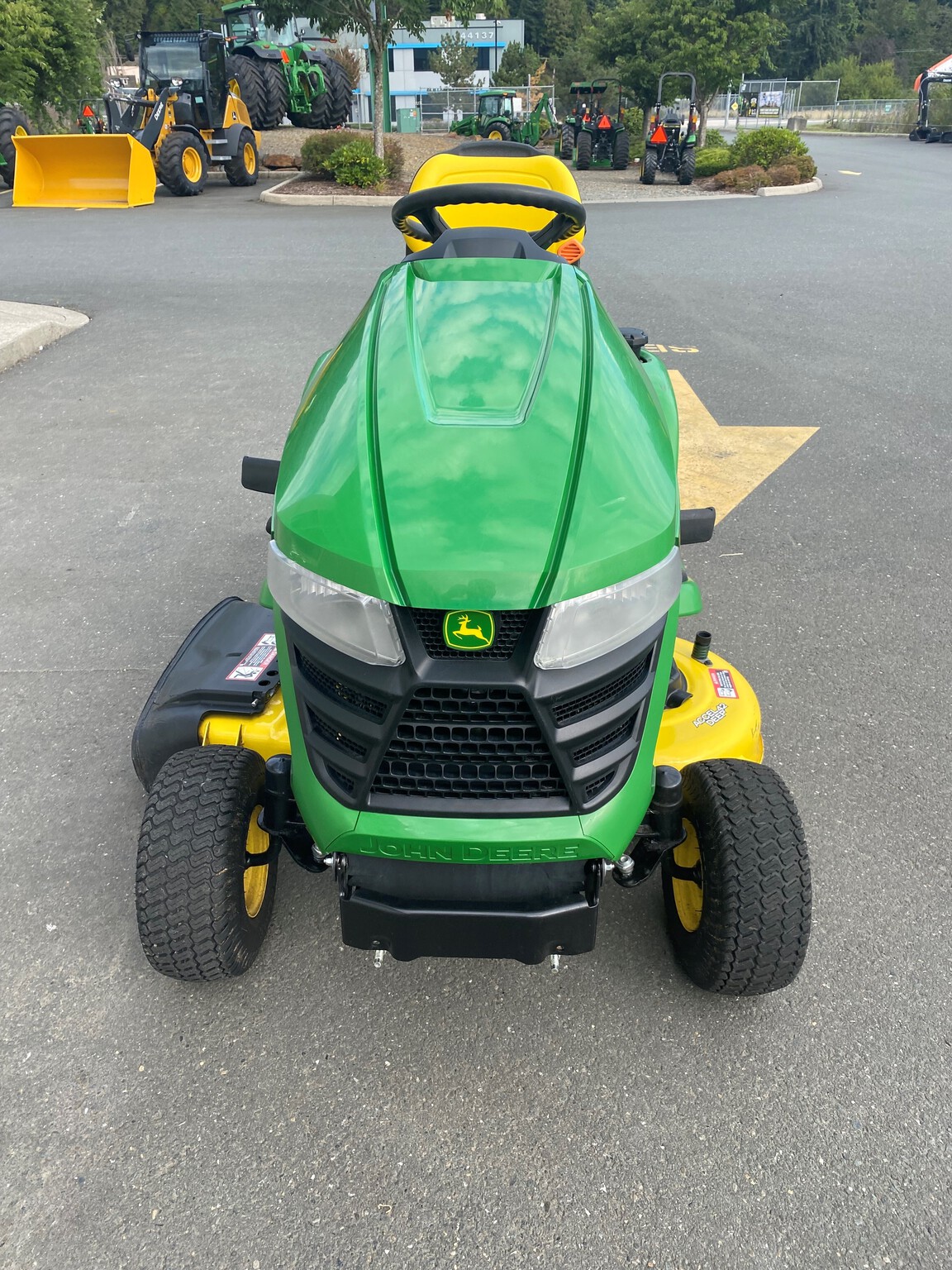 2021 John Deere X350 Image 2