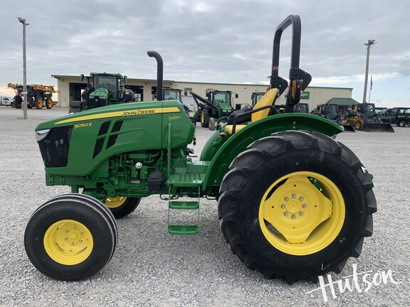Photo of 2024 John Deere 5050E