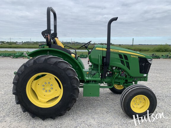 Photo of 2024 John Deere 5050E