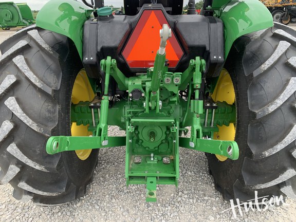 Photo of 2024 John Deere 5050E