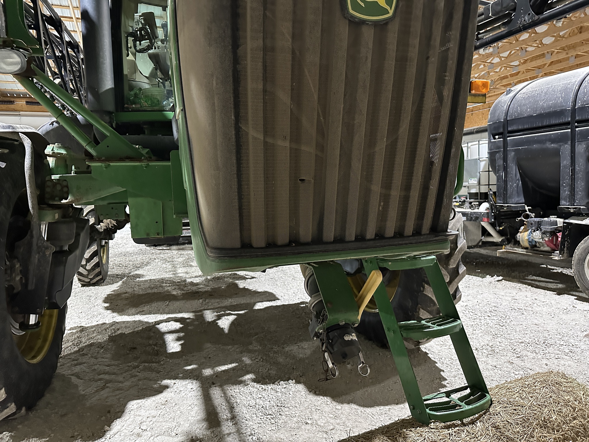2008 John Deere 4930 Image 2