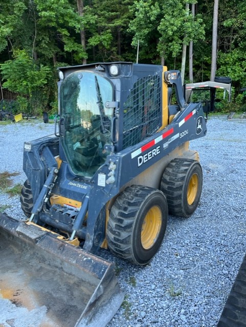 2024 John Deere 320G