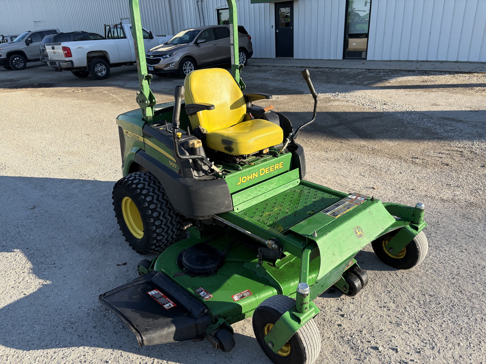  2014 John Deere 997 at Heritage Tractor in Lexington, IL