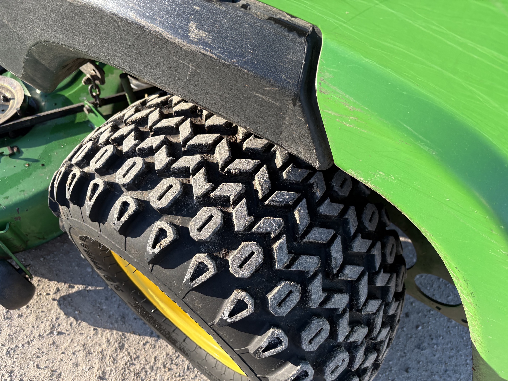  2014 John Deere 997 at Heritage Tractor in Lexington, IL