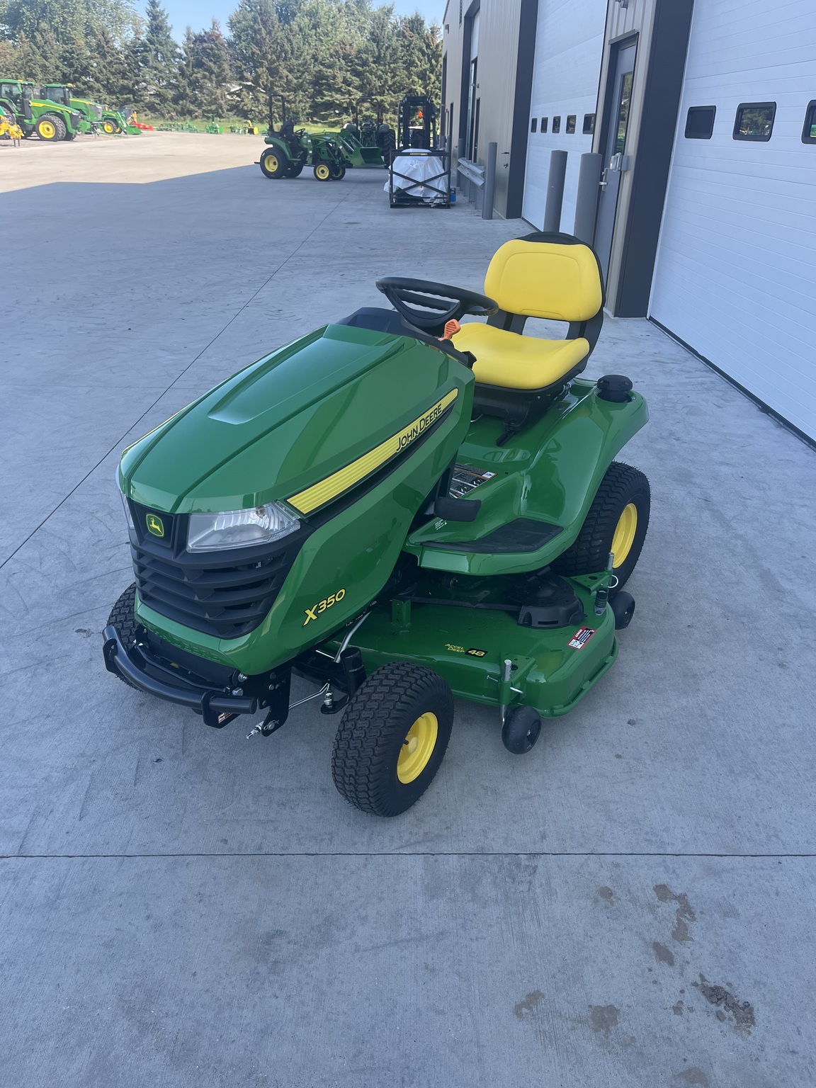 2024 John Deere X350 Image 3