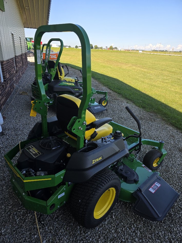 2025 John Deere Z720E Image 3