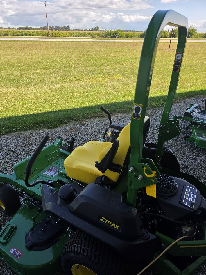 2025 John Deere Z720E Image 2